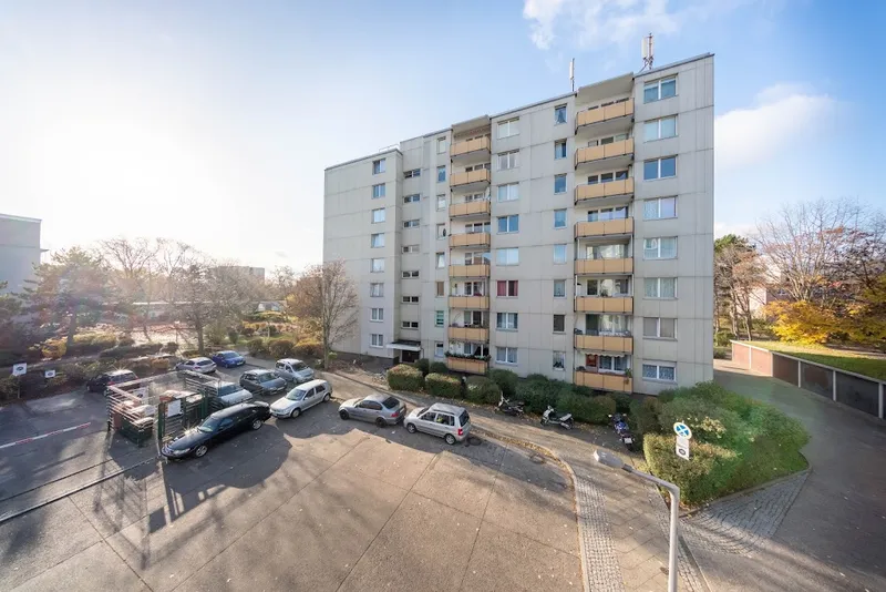 1-Zimmer-Wohnung mit Balkon sucht kreative Hände — photo 1